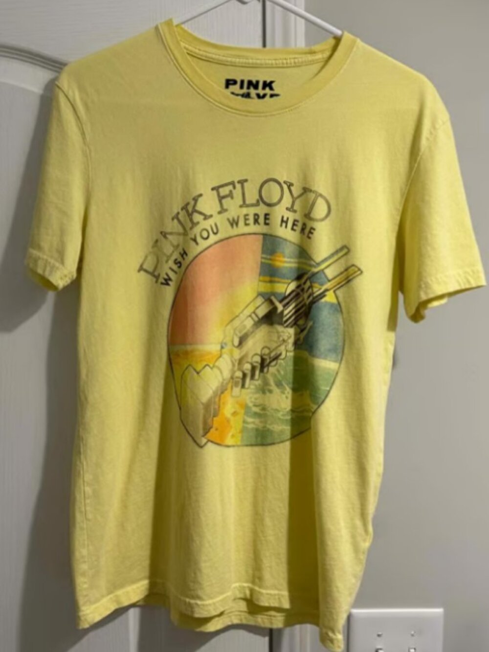 Lucky Brand Pink Floyd Wish You Were Here Men's Size Small Yellow T-Shirt